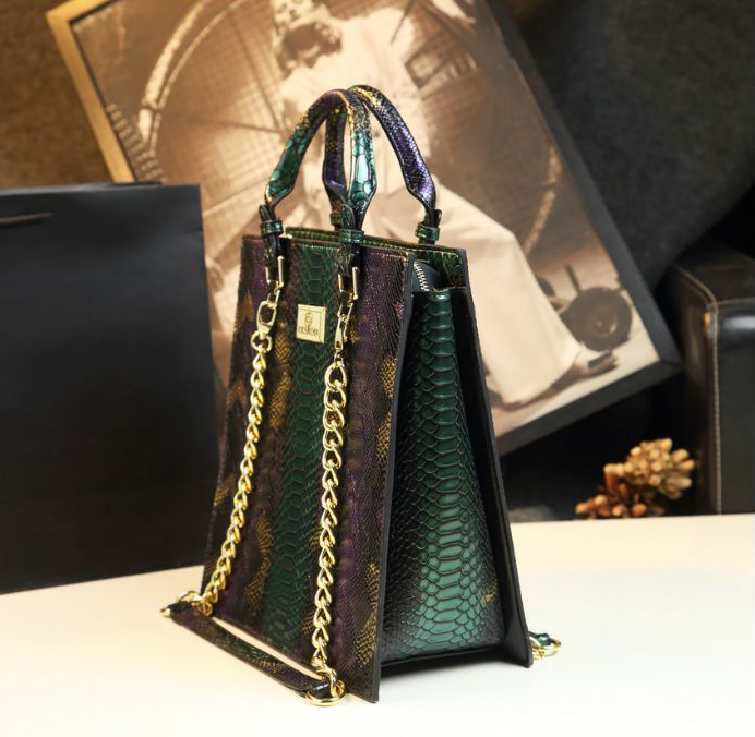 Geanta tote eleganta snake print din piele naturala